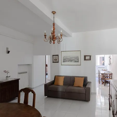 Your Colosseum Apartmán *